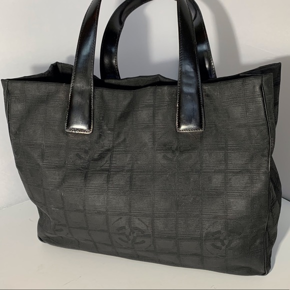 CHANEL Travel Line Tote with Authenticity Card - Picture 6 of 16